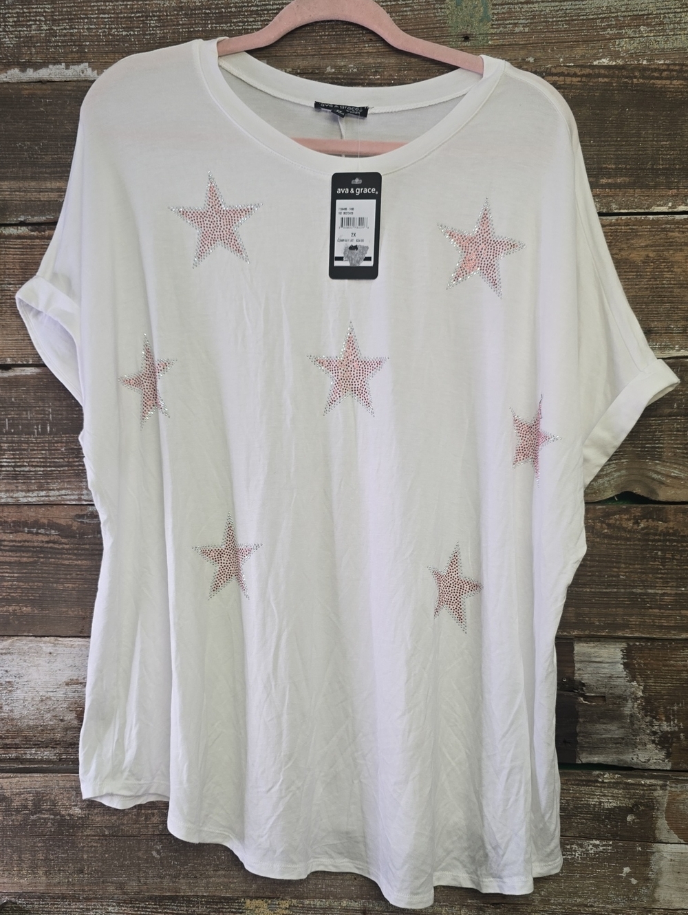 Ava & Grace White Short Sleeve Tee with Red Metallic Star Accents, Size 2X, NWT